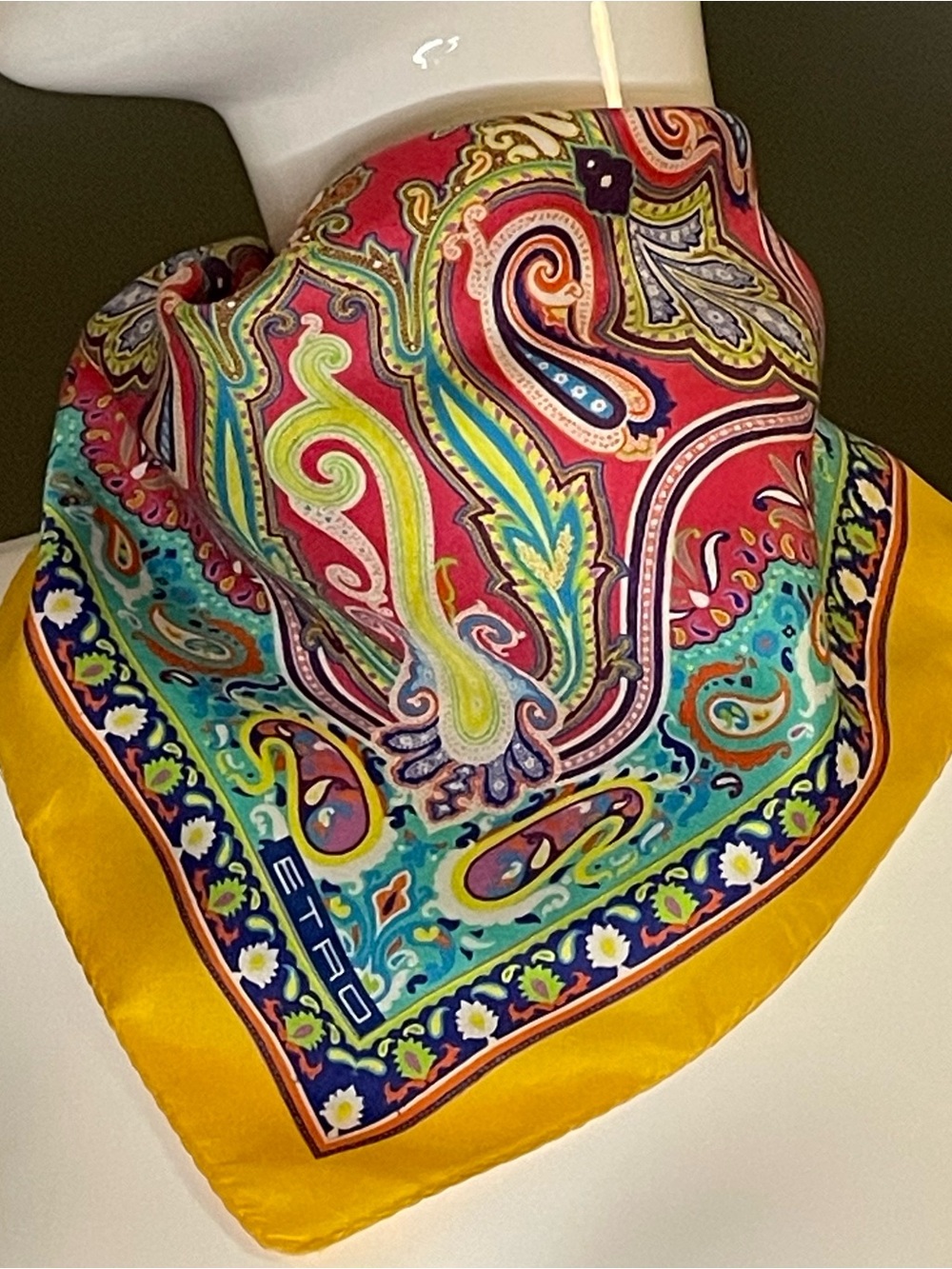 Gorg Etro Silk Scarf Bandana Modern Paisley Print 17 In Sq Excellent Cond